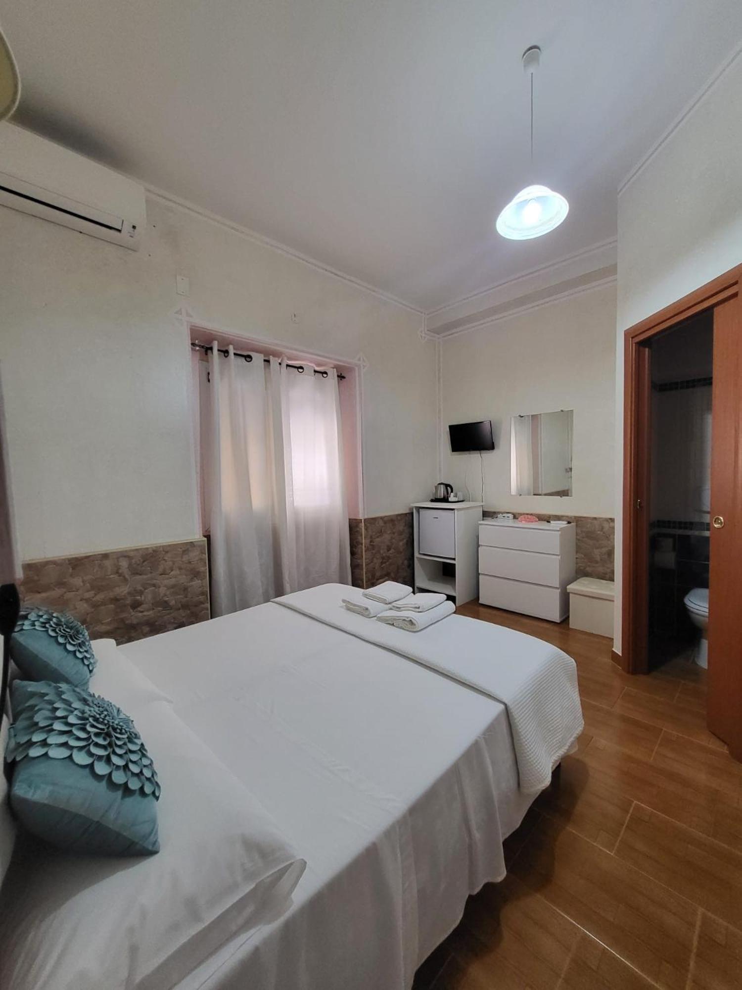 B&B Il Girasole SantʼAnna Arresi Exterior foto
